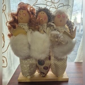 Vintage Handcrafted Angel Trio Figurine w White and Brown Accents And Faux Fur